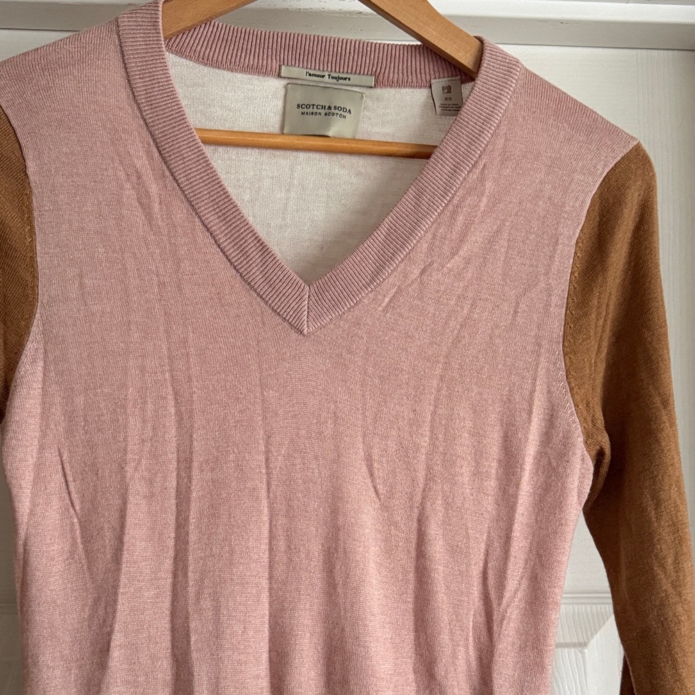 Scotch & Soda Pink and Brown Women's Sweater - Picture 3 of 5